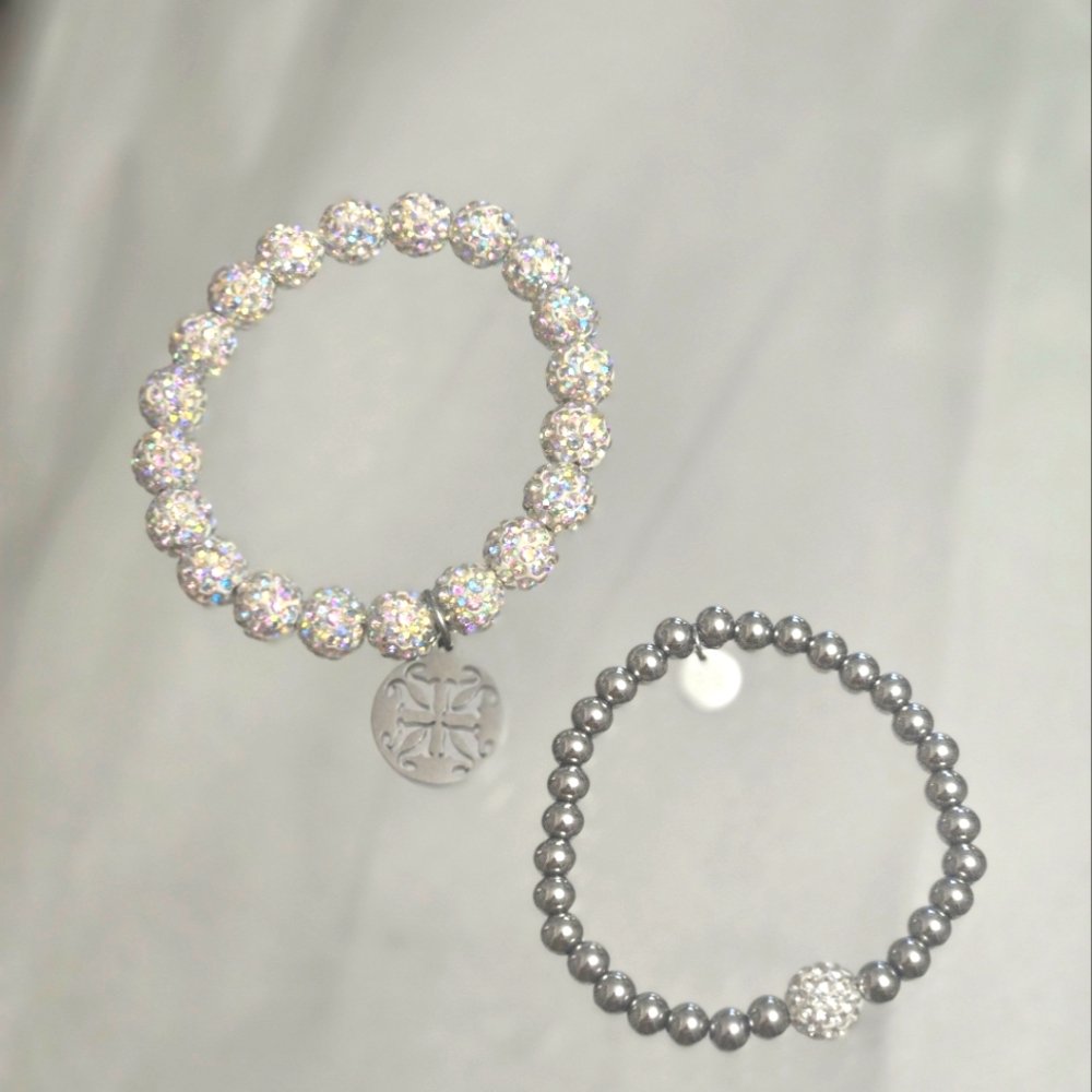 🖤3/$45🐝EMERSON PRISM GLOW WHITE EXTRA BEAD SILVER LOGO BRACELET CUFF SET